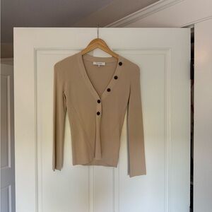 Long sleeve v-neck Frame top in Vanilla